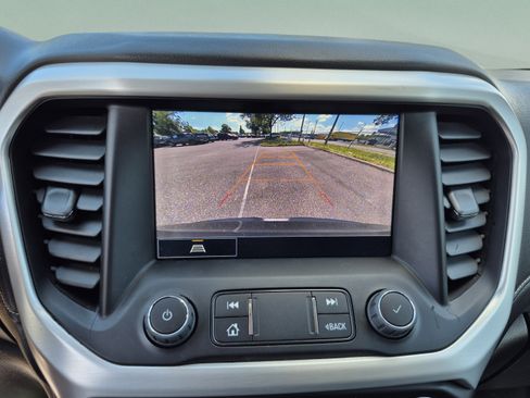 Used 2023 GMC Acadia SLT FWD image 26