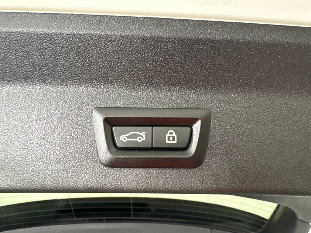 Used 2023 BMW X3 sDrive30i w/ Convenience Package RWD image 31