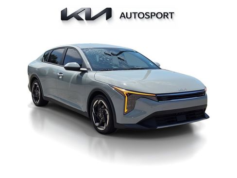 Certified 2025 Kia K4 GT-Line Turbo FWD image 3