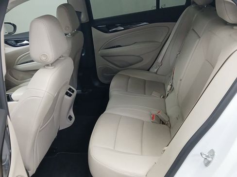 Used 2019 Buick Regal Essence w/ Driver Confidence Package I image 15