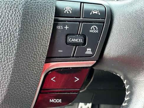 Used 2025 Toyota Camry SE FWD image 14