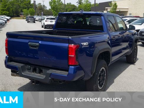 Used 2024 Toyota Tacoma TRD Off-Road image 3