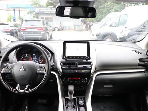 Used 2025 Mitsubishi Eclipse Cross AWD image 16