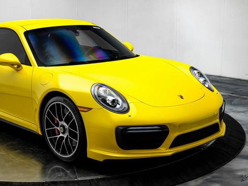 Used 2018 Porsche 911 Turbo S image 28