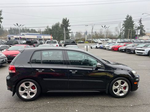 Used 2010 Volkswagen GTI 4-Door image 6