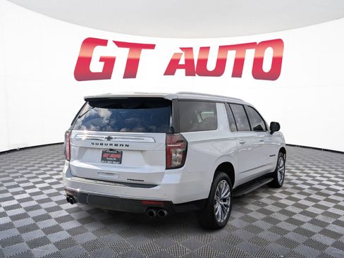 Used 2021 Chevrolet Suburban Premier AWD/4WD image 4