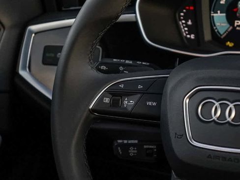 New 2025 Audi Q3 2.0T Premium image 16