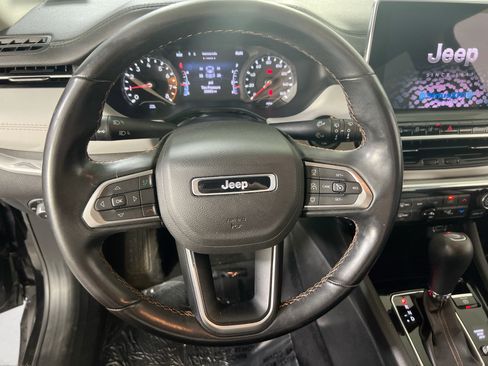 Used 2022 Jeep Compass Limited AWD/4WD image 11