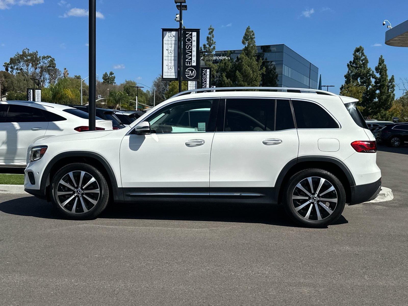 Used 2023 Mercedes-Benz GLB 250 image 6