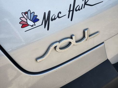 Used 2020 Kia Soul LX FWD image 12