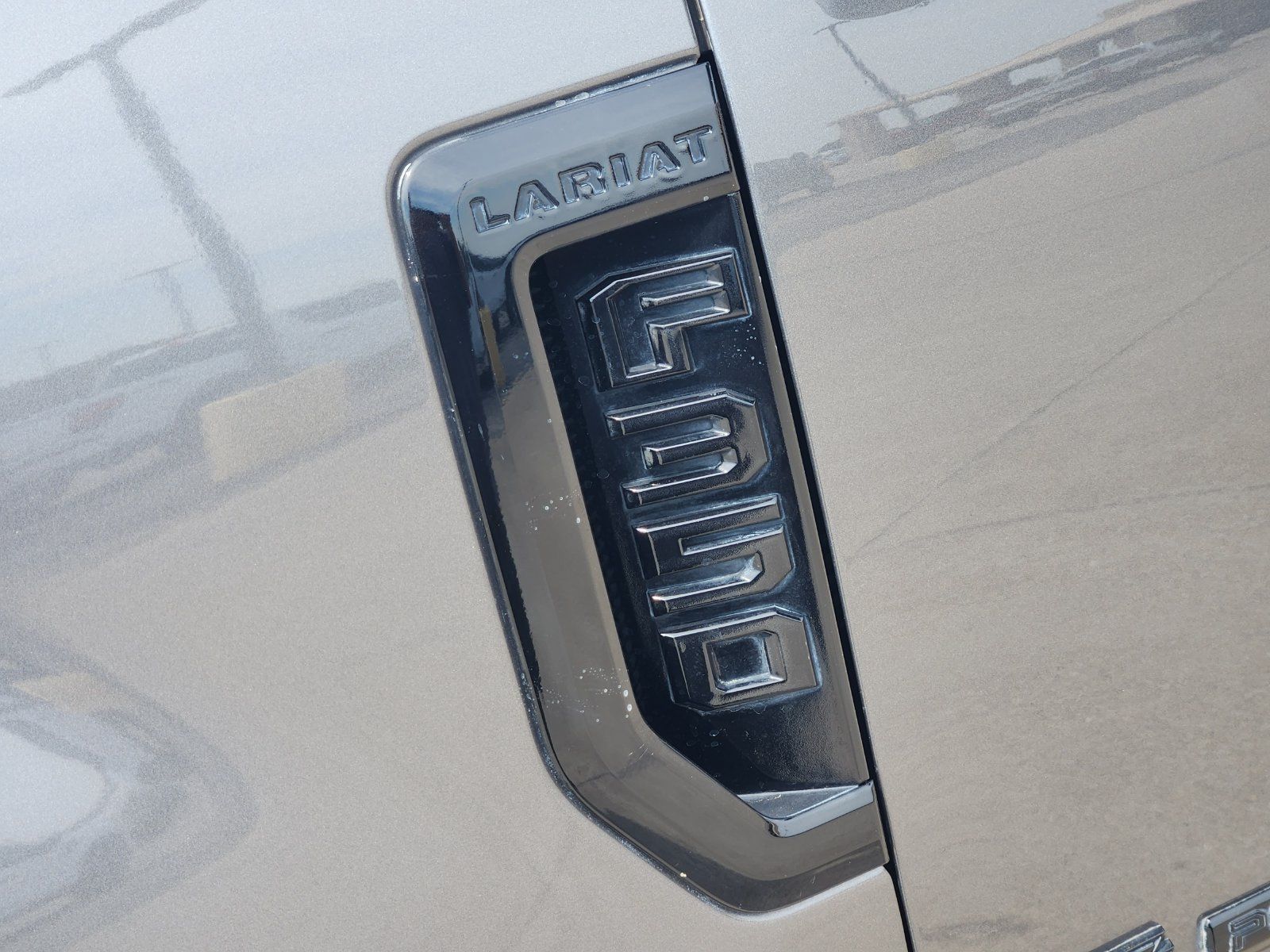 Used 2022 Ford F350 Lariat w/ Lariat Ultimate Package AWD/4WD image 13