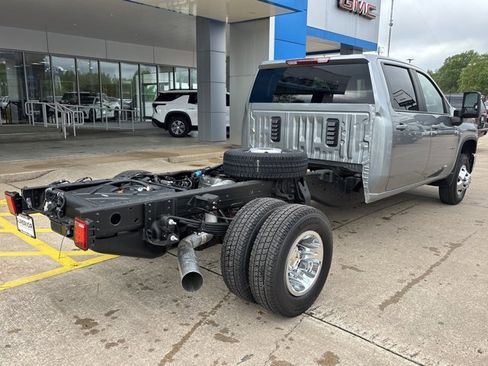 New 2026 Chevrolet Silverado 3500 LT w/ Convenience Package image 3