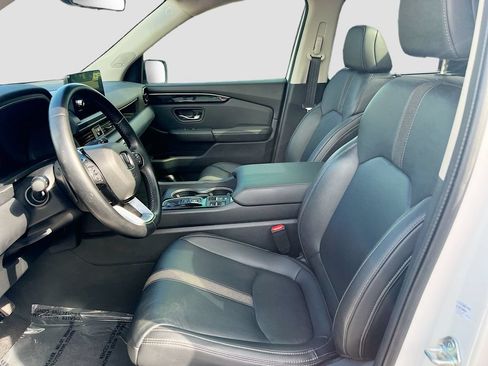 Used 2024 Honda Pilot Touring image 22