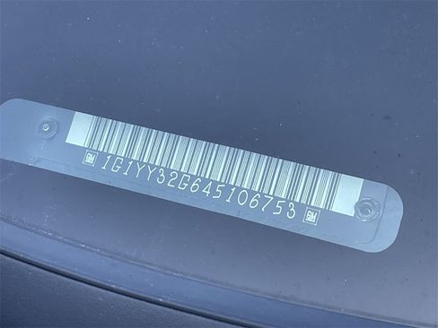 Used 2004 Chevrolet Corvette Convertible w/ Preferred Equipment Group image 31