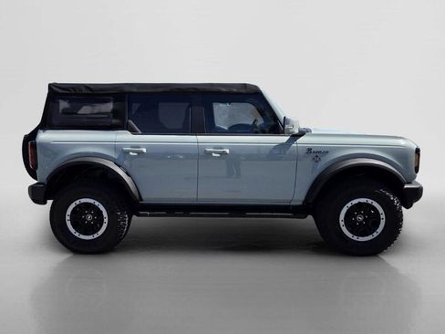 Used 2022 Ford Bronco Outer Banks w/ Sasquatch Package AWD/4WD image 6