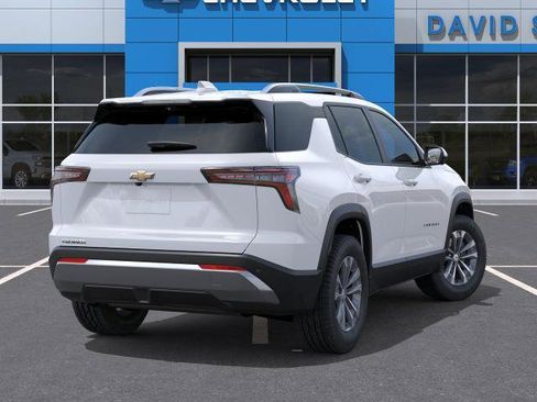 New 2026 Chevrolet Equinox LT w/ Convenience Package II FWD image 23