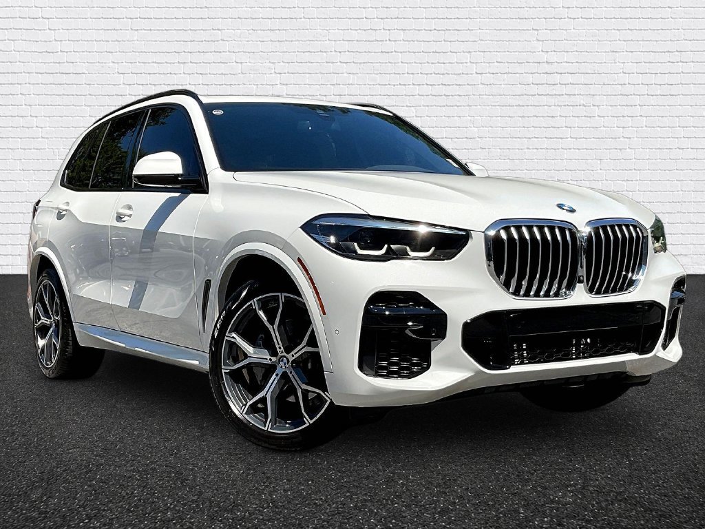 Used 2022 BMW X5 xDrive40i w/ M Sport Package AWD/4WD image 3