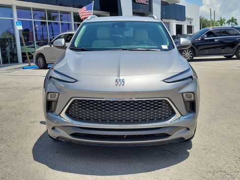 Used 2024 Buick Encore GX Avenir FWD image 2