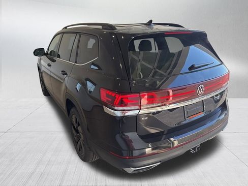 New 2026 Volkswagen Atlas SE image 3