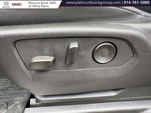 Used 2024 Chevrolet Tahoe Z71 w/ Luxury Package image 23