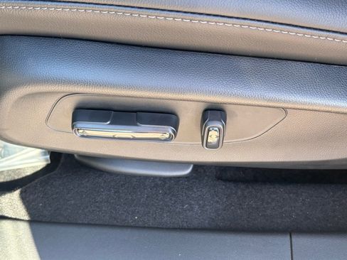 New 2026 Honda HR-V EX-L image 17