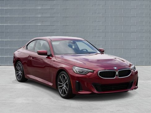 Used 2026 BMW 230i Coupe RWD image 1