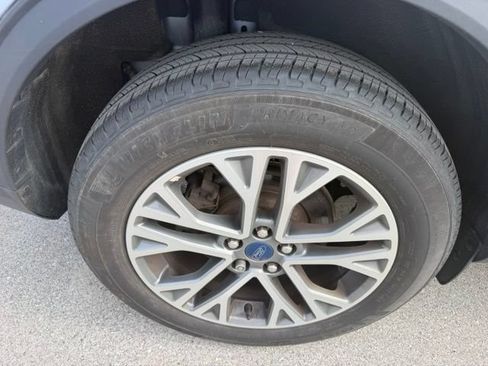 Used 2022 Ford Escape SEL AWD/4WD image 11