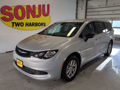 New 2026 Chrysler Voyager LX
