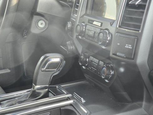 Used 2019 Ford F150 XLT w/ Equipment Group 302A Luxury image 17