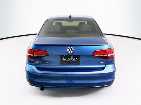 Used 2017 Volkswagen Jetta SE FWD image 7