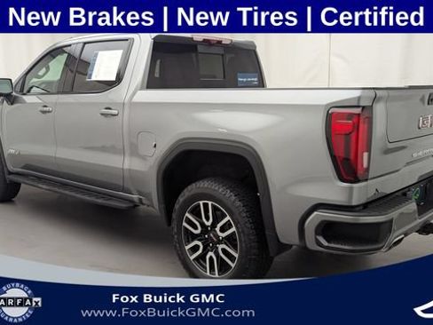 Used 2024 GMC Sierra 1500 AT4 w/ Technology Package AWD/4WD image 10