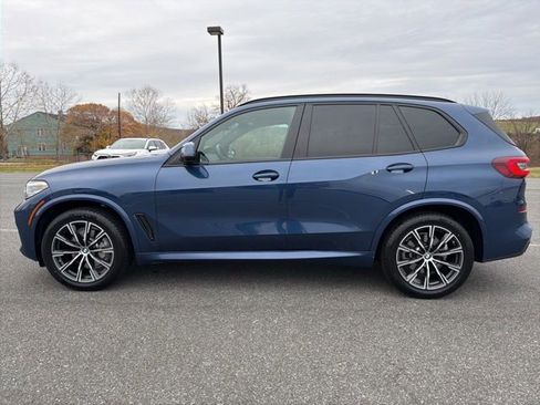 Used 2022 BMW X5 xDrive40i w/ M Sport Package image 5