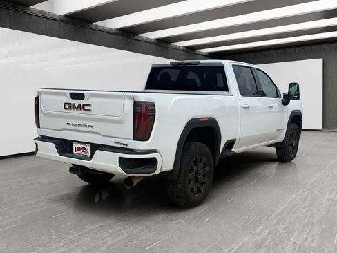 Used 2025 GMC Sierra 2500 AT4 AWD/4WD image 5