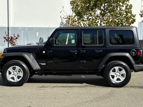 Used 2021 Jeep Wrangler Unlimited Sport image 7