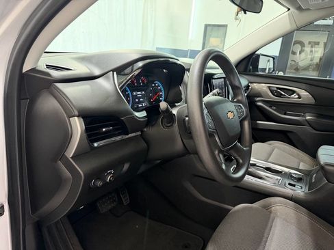 Used 2020 Chevrolet Traverse LS FWD image 14