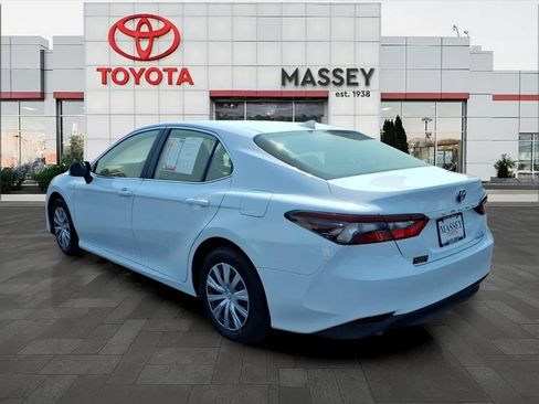 Used 2024 Toyota Camry LE w/ Audio Upgrade Package FWD image 5