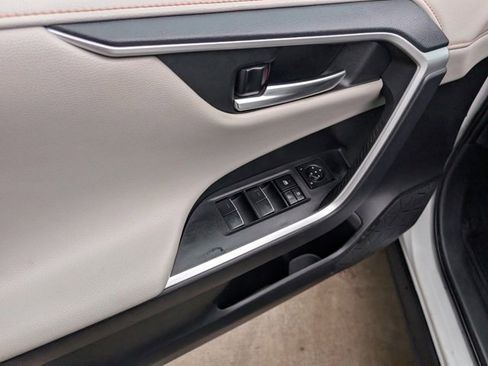 Used 2024 Toyota RAV4 Adventure image 8