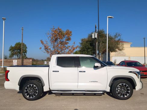 Used 2023 Toyota Tundra Limited image 2