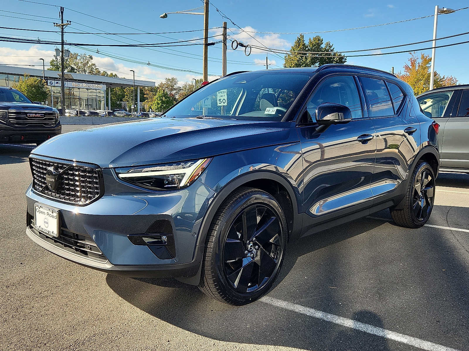 Used 2026 Volvo XC40 B5 Ultra w/ Protection Package Premier AWD/4WD image 3
