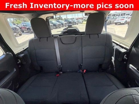 Used 2022 Jeep Wrangler Unlimited Sport image 8