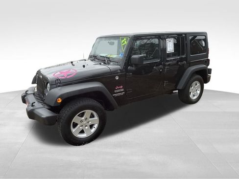 Used 2017 Jeep Wrangler Unlimited Sport w/ Quick Order Package 24S AWD/4WD image 3