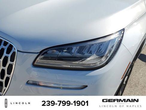 New 2026 Lincoln Corsair Premiere image 14