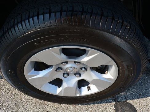 Used 2025 RAM 1500 Big Horn image 24