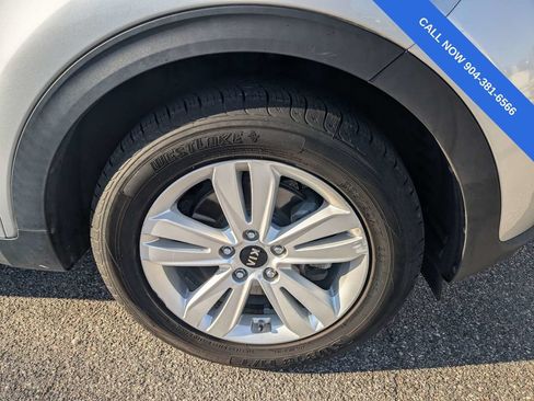 Used 2019 Kia Sportage LX AWD/4WD image 11
