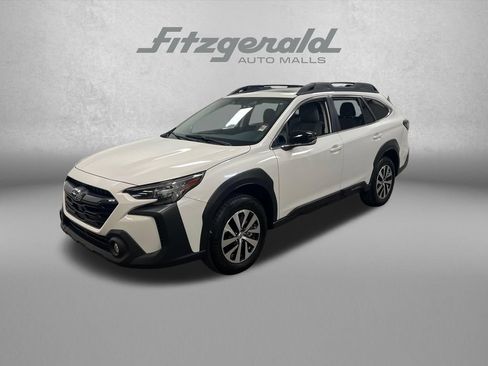 Used 2025 Subaru Outback Premium AWD/4WD image 1
