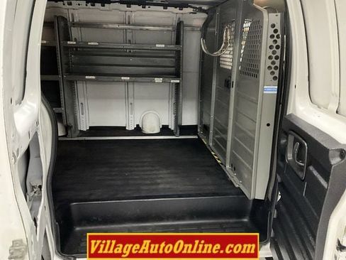 Used 2014 Chevrolet Express 2500 image 30