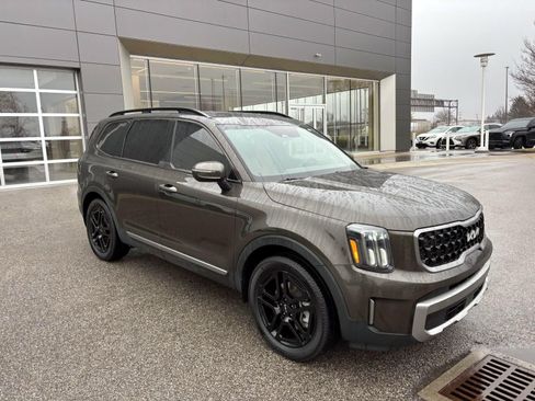 Used 2023 Kia Telluride EX X-Line image 1
