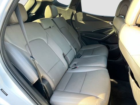 Used 2017 Hyundai Santa Fe Sport image 25