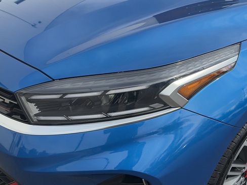 Used 2022 Kia Forte GT FWD image 9