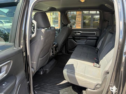 Used 2019 RAM 1500 Big Horn AWD/4WD image 5